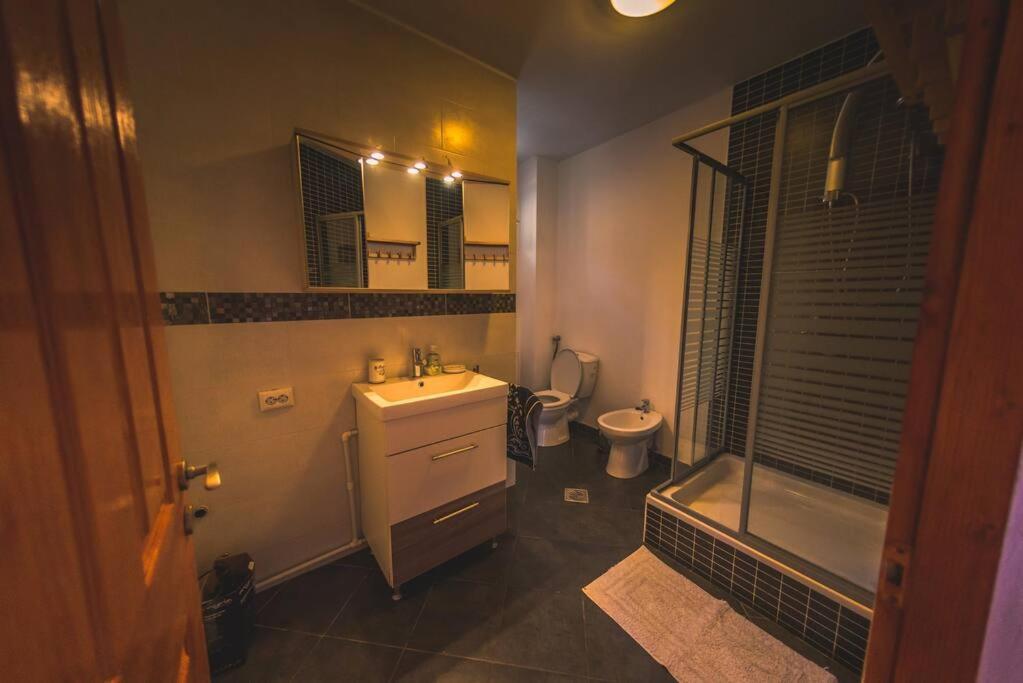 Horace Guesthouse Pool & Hot Tub & Bikes & River Dejani المظهر الخارجي الصورة