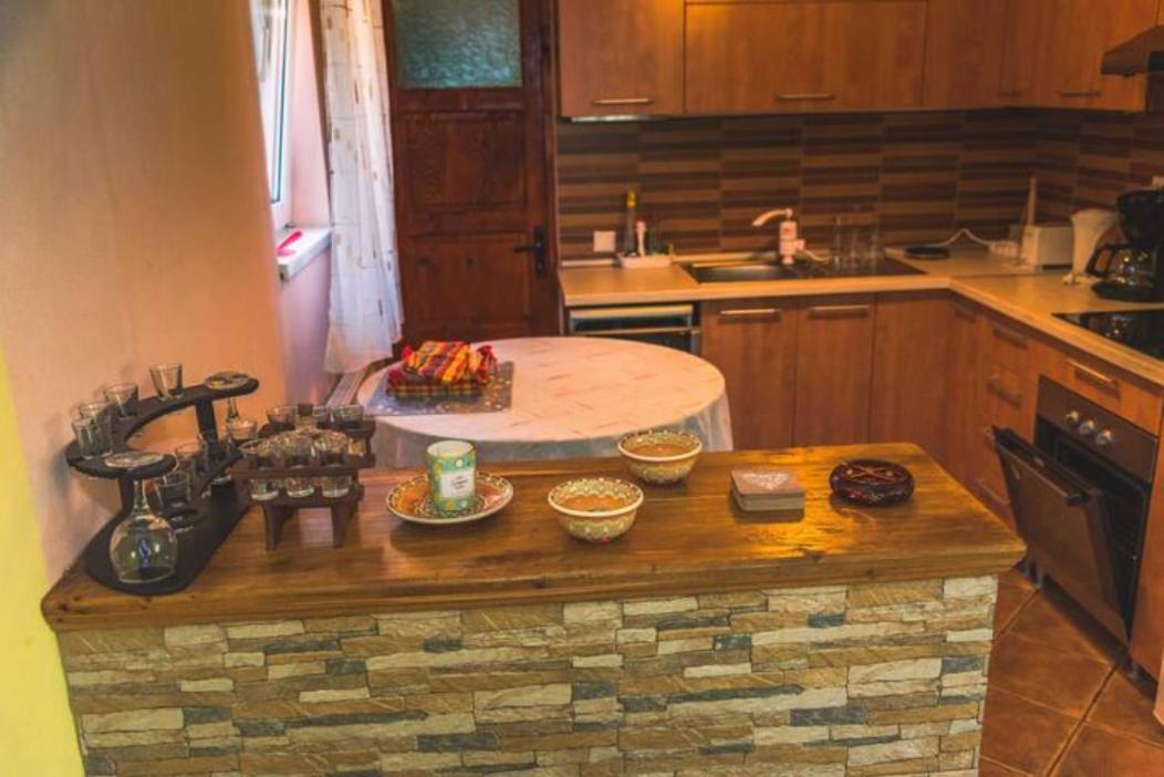 Horace Guesthouse Pool & Hot Tub & Bikes & River Dejani المظهر الخارجي الصورة