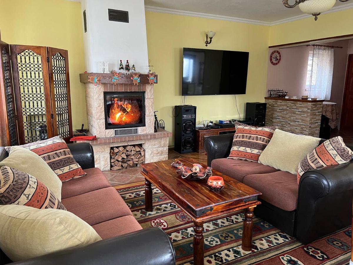 Horace Guesthouse Pool & Hot Tub & Bikes & River Dejani المظهر الخارجي الصورة