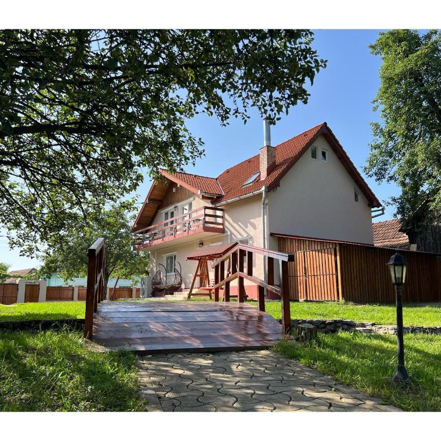 Horace Guesthouse Pool & Hot Tub & Bikes & River Dejani المظهر الخارجي الصورة