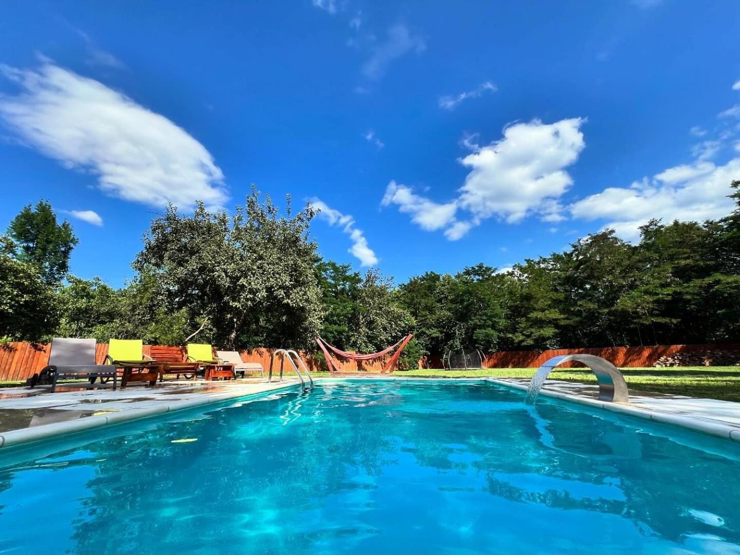 Horace Guesthouse Pool & Hot Tub & Bikes & River Dejani المظهر الخارجي الصورة
